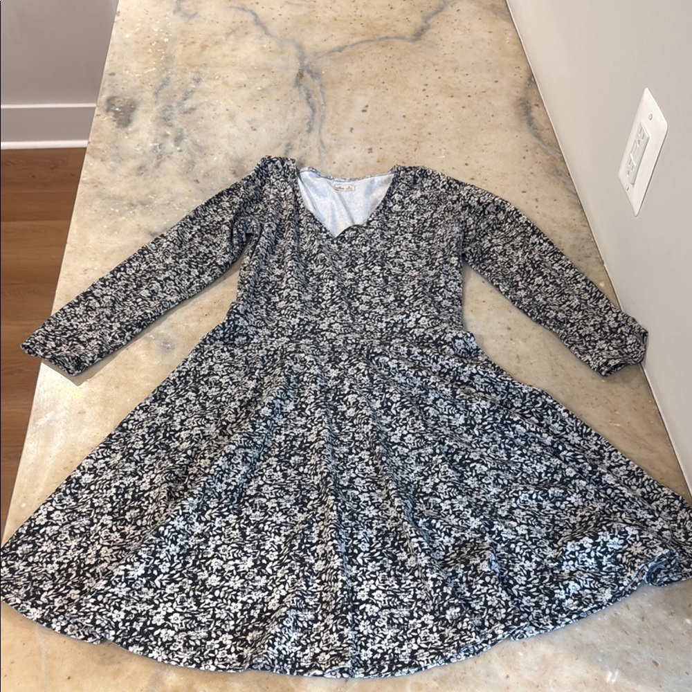 Hollister Black and White Bishop Sleeve Dress